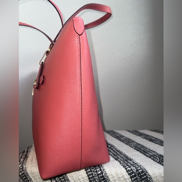 NWOT pink Coach Gallery Tote Bag with matching zippered Wallet - Picture 2 of 14